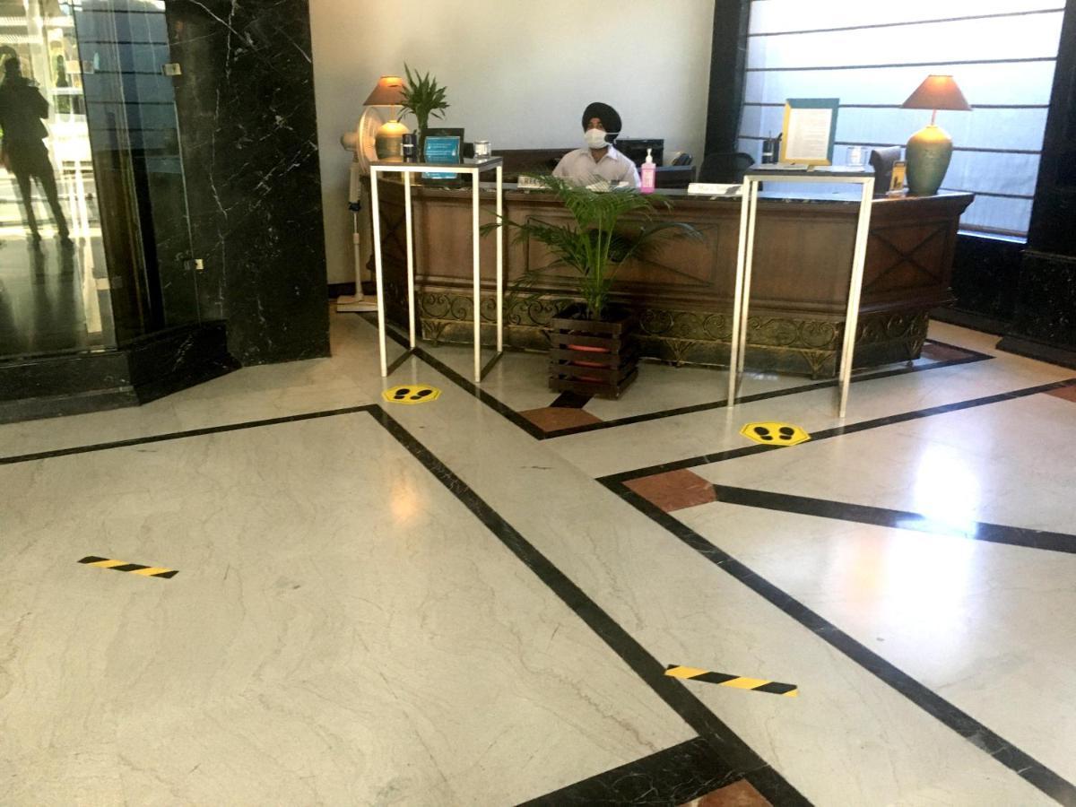 The Maya Hotel Jalandhar Bagian luar foto