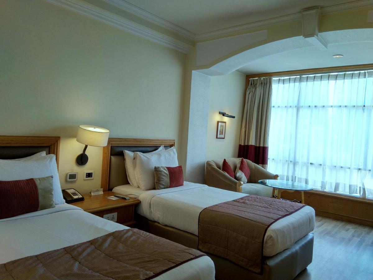 The Maya Hotel Jalandhar Bagian luar foto