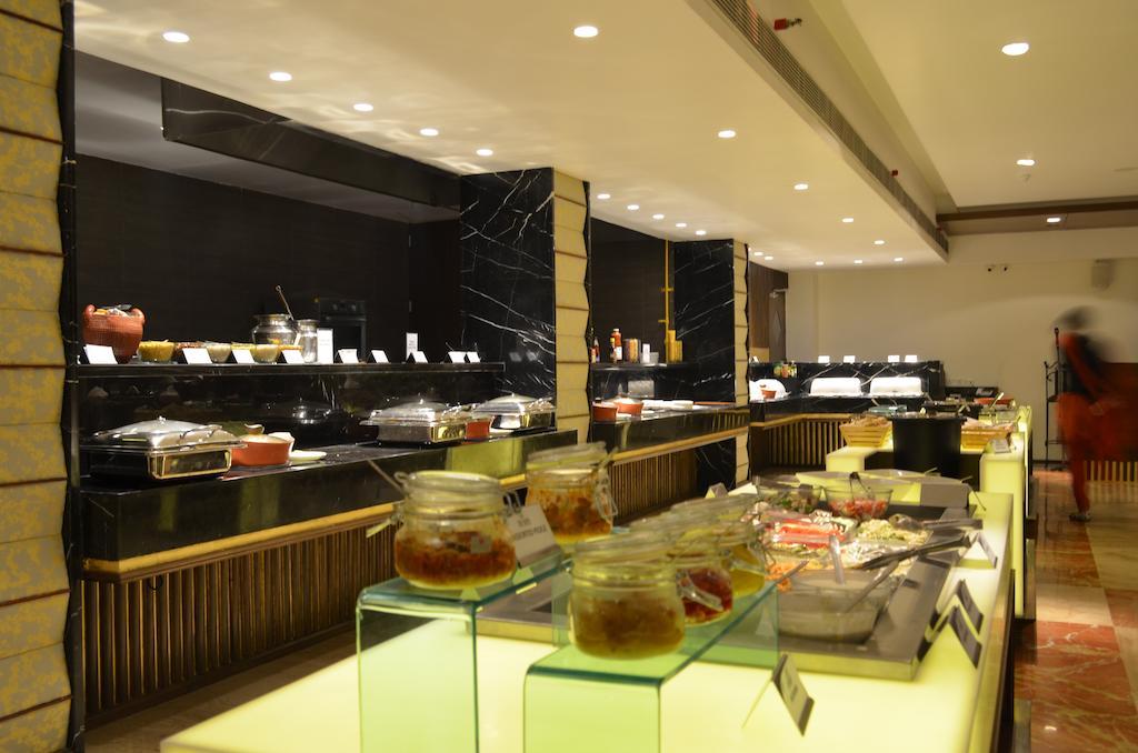 The Maya Hotel Jalandhar Bagian luar foto