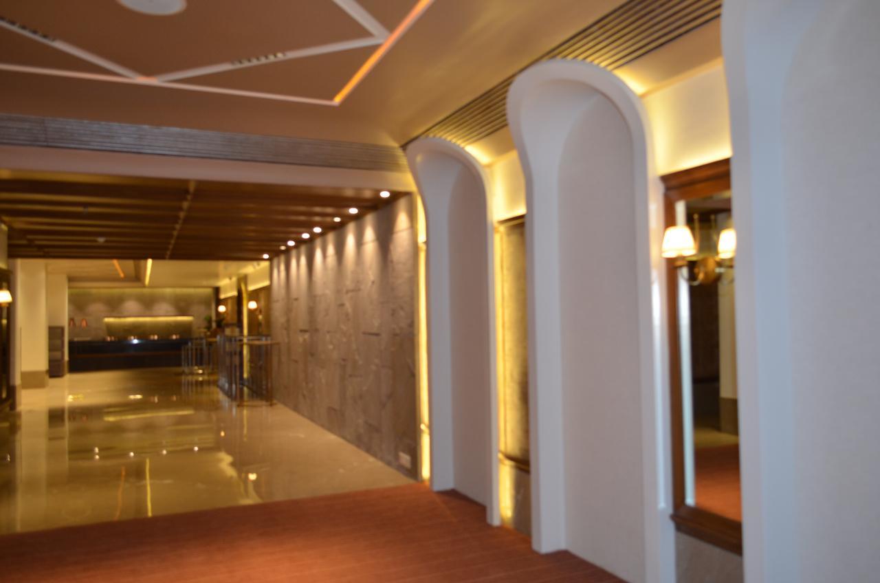 The Maya Hotel Jalandhar Bagian luar foto