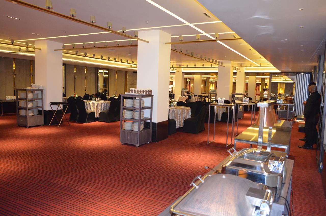 The Maya Hotel Jalandhar Bagian luar foto