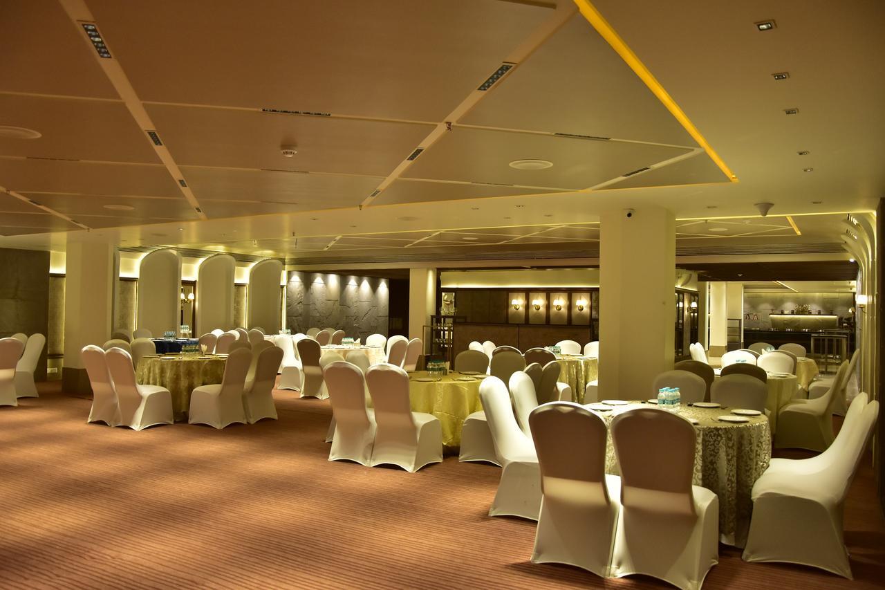 The Maya Hotel Jalandhar Bagian luar foto