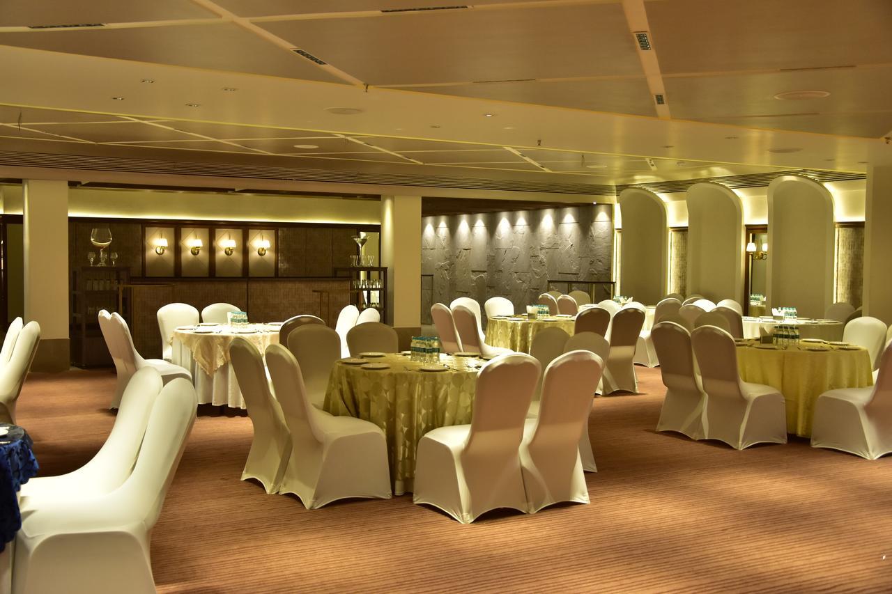 The Maya Hotel Jalandhar Bagian luar foto
